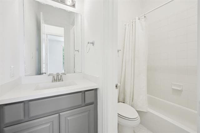 Building Photo - 4101 Hawthorn Dr