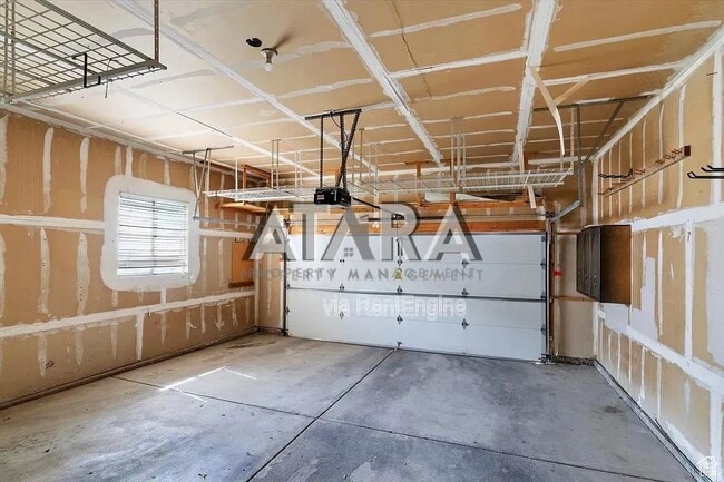 Building Photo - 154 W 1100 N