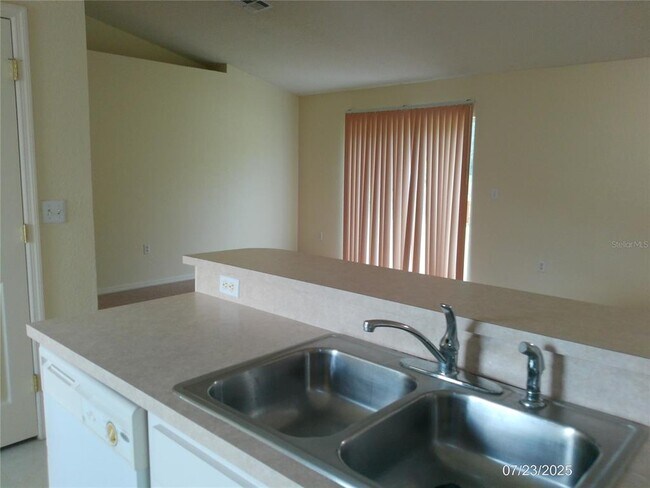 Building Photo - 6710 Bordeaux Blvd