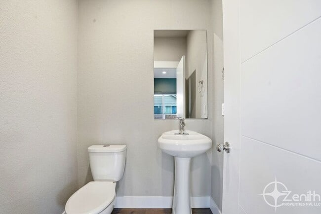 Building Photo - 3906 Nicholson Rd