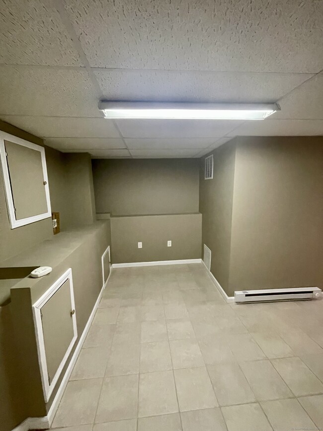Building Photo - 72 Kingfisher Cir