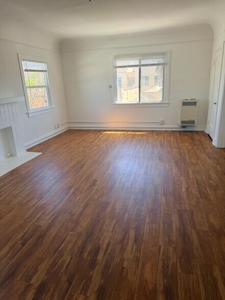 Building Photo - 4535 W 11th Pl
