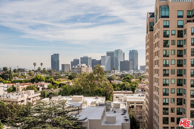 Building Photo - 10501 Wilshire Blvd