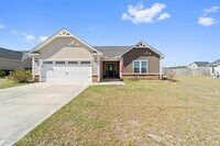 Building Photo - 202 Chestwood Dr