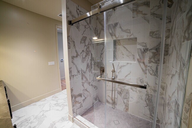 Building Photo - Rhine House Lofts