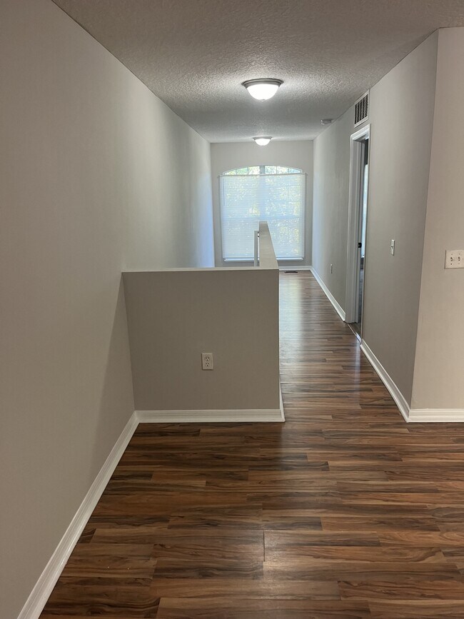 Building Photo - 11591 Hickory Oak Dr