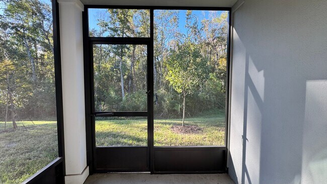 Building Photo - St. Johns County Townhome || Screened in Lanai || Resort Style Amenities