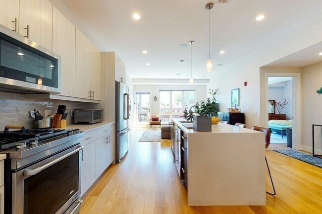 Building Photo - 488 Dorchester Ave