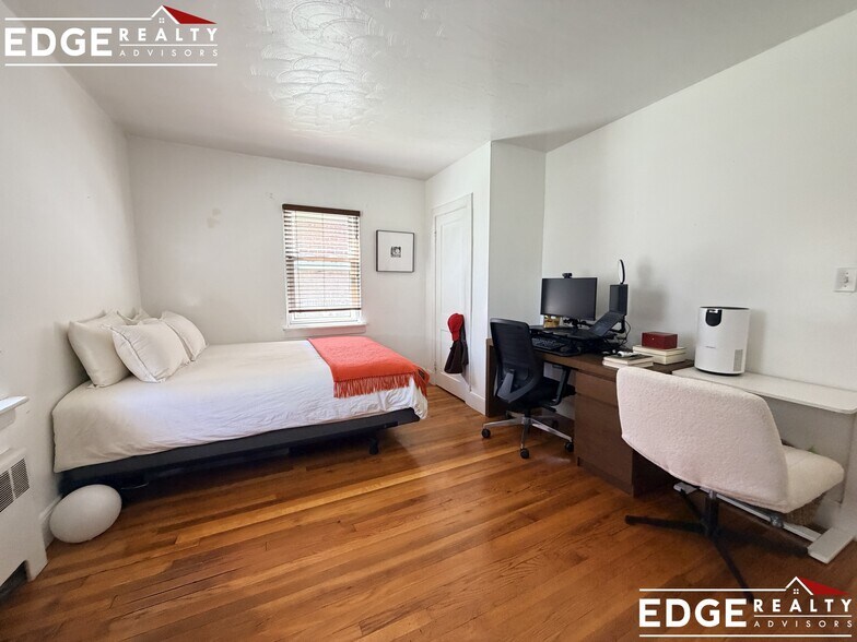 Building Photo - 45 Beechcroft St