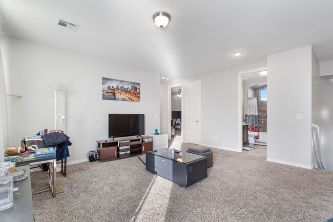 Building Photo - Coming Soon!