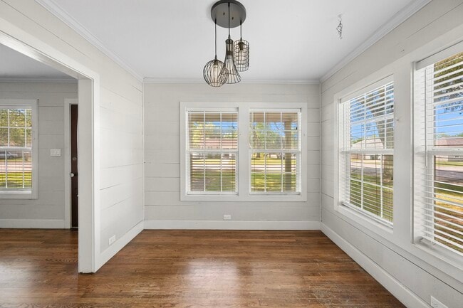 Building Photo - 1036 Jackson St