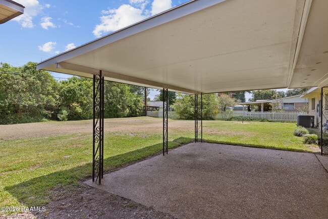 Building Photo - 209 Karen Dr