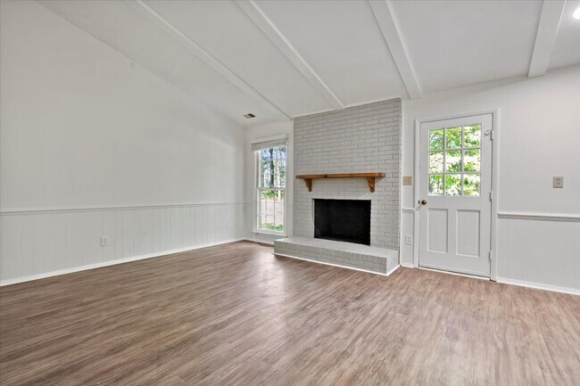 Building Photo - 9605 Leeswood Ln