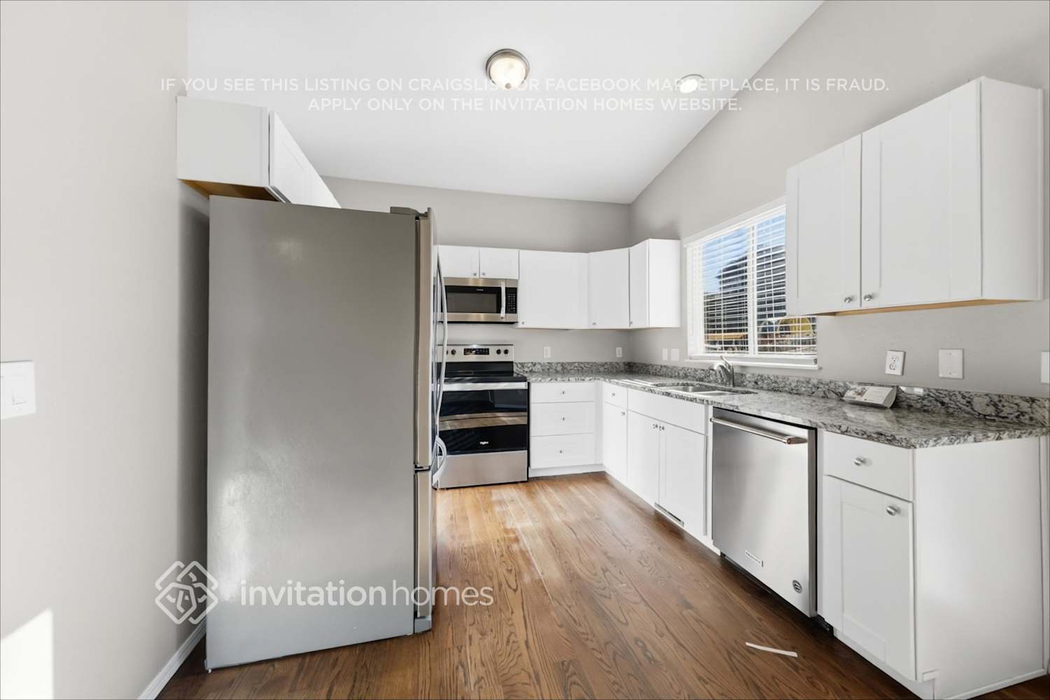 Building Photo - 6025 Fossil Dr