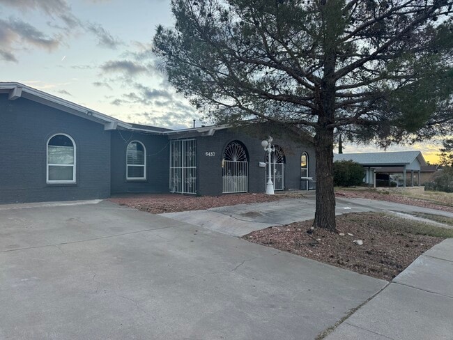 Building Photo - 6437 Dawn Dr