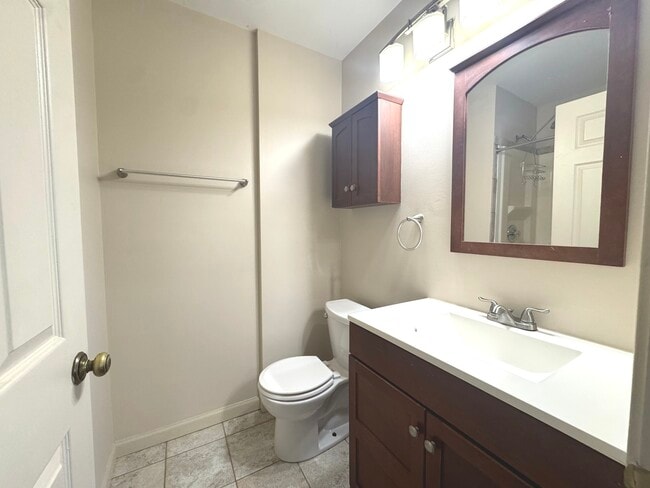 Building Photo - 6 Cimarron Ct