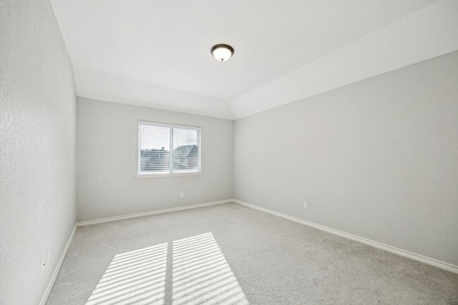Building Photo - 16802 Willow Bend Ct