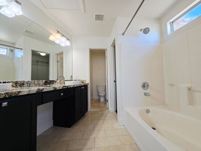 Building Photo - GORGEOUS 4BD/3BA IN SILVERADO RANCH