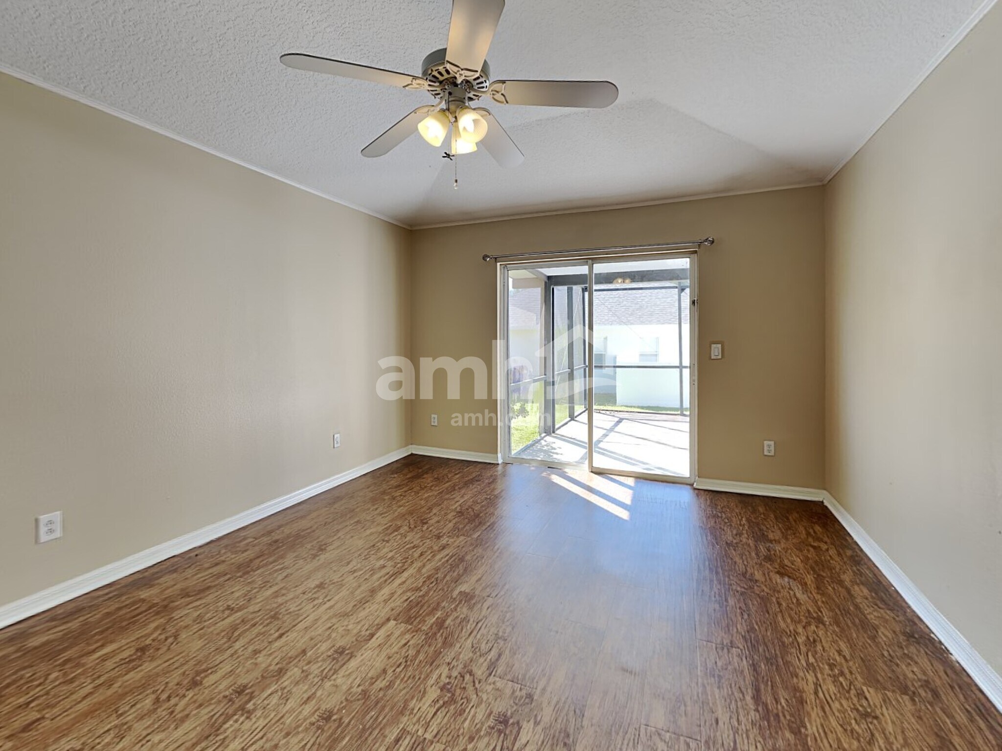 Building Photo - 2041 Ancient Oak Dr