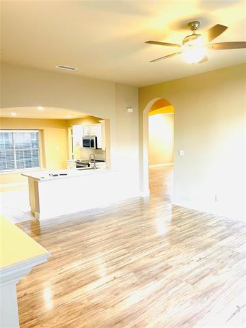 Building Photo - 4820 Holly Berry Dr