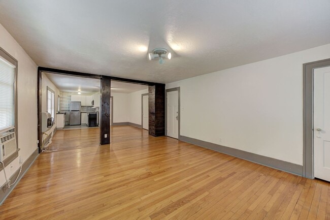 Building Photo - Studio in Norman near OU!