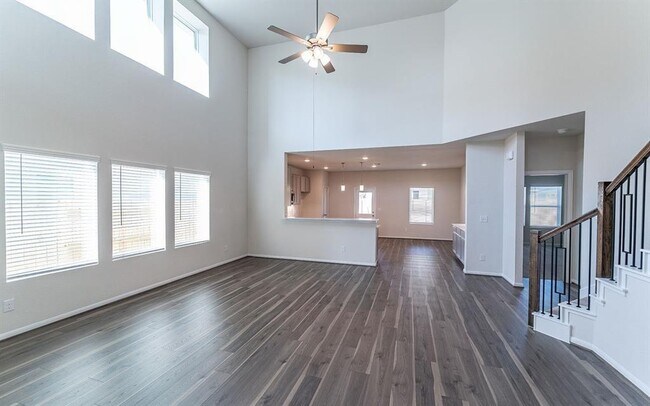 Building Photo - 457 Blue Hibiscus Dr