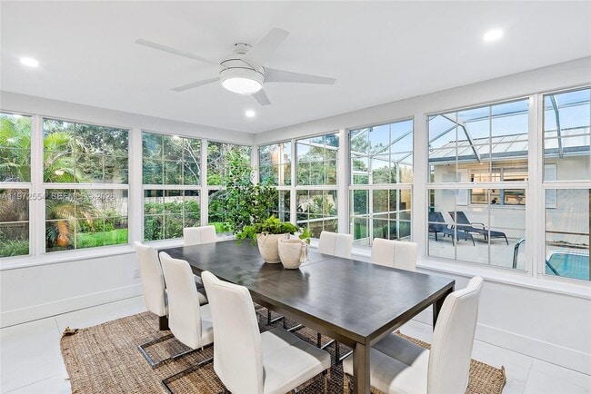 Building Photo - 4912 S Kay St