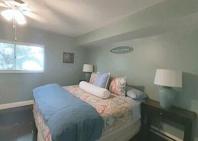 Building Photo - 353 S US Hwy 1