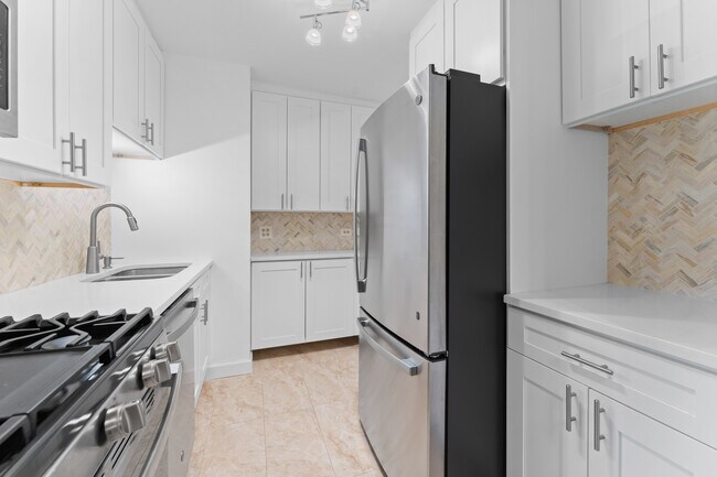 Building Photo - 1489 N Winslowe Dr