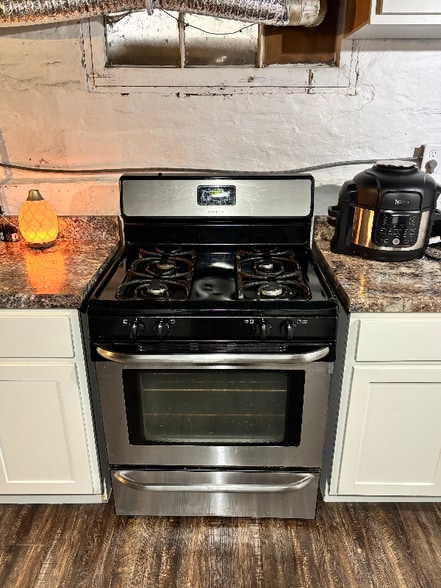 Building Photo - 1410 74th St