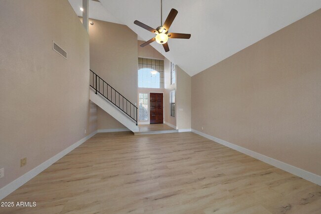 Building Photo - 4653 W Dublin St