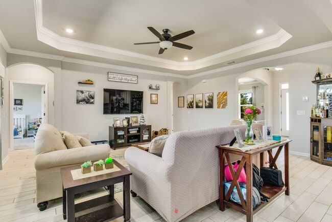 Building Photo - Bright, Beautiful Home in the Highly Desirable Sunrise Gated Community!