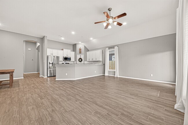 Building Photo - 18507 Sleeping Bear Wy