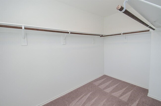 Building Photo - 5434 Logan Dale Dr