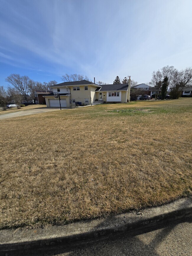 Building Photo - 3803 Towanda Rd