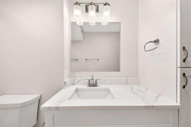 Building Photo - 159 Elysian Way NW