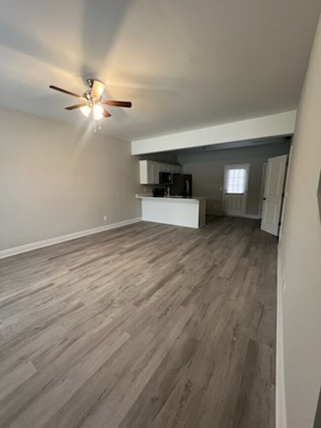 Building Photo - New Apartments - - 2 Bedroom 2.5 Bathroom beautiful apartment , Downtown Darlington walking dista...