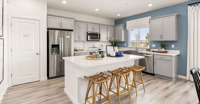 Building Photo - Spectacular New 5/3.5 Bath Available Now!