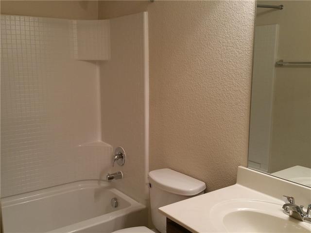 Building Photo - 9208 San Tejas Dr