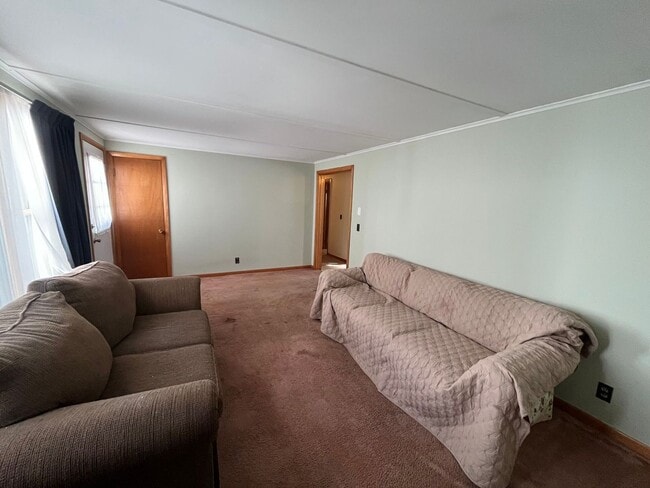 Building Photo - Four Bedroom Single Family House for Rent ...