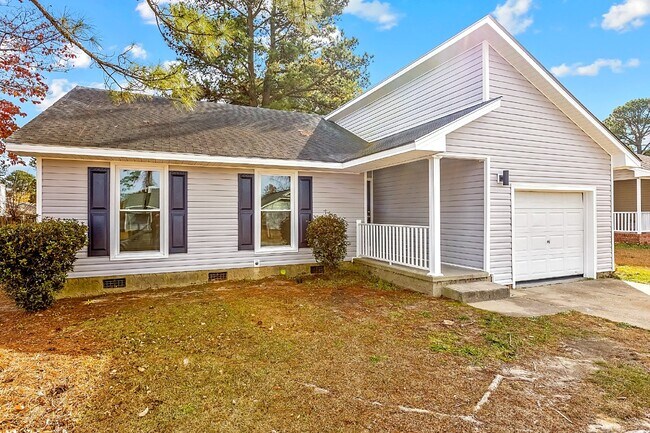Building Photo - 3-Bedroom Retreat with 2 Full Baths in Fayetteville