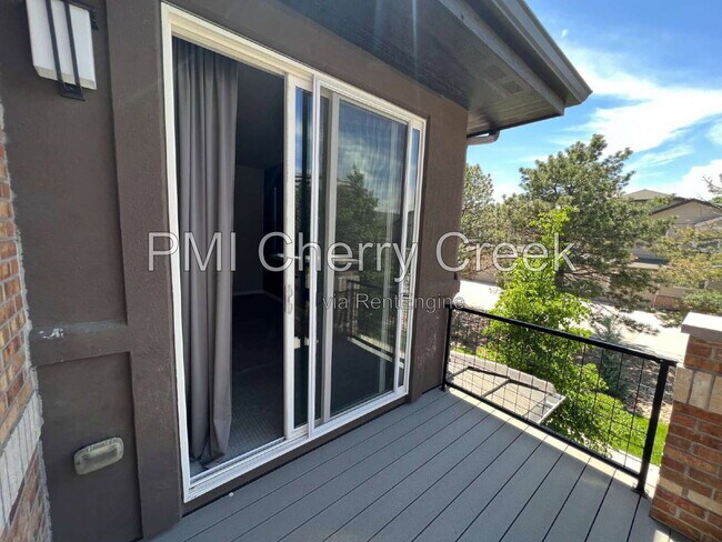 Building Photo - 9010 E Caley Way