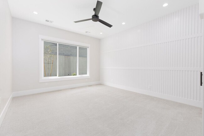 Building Photo - 2926 Naboo Ln