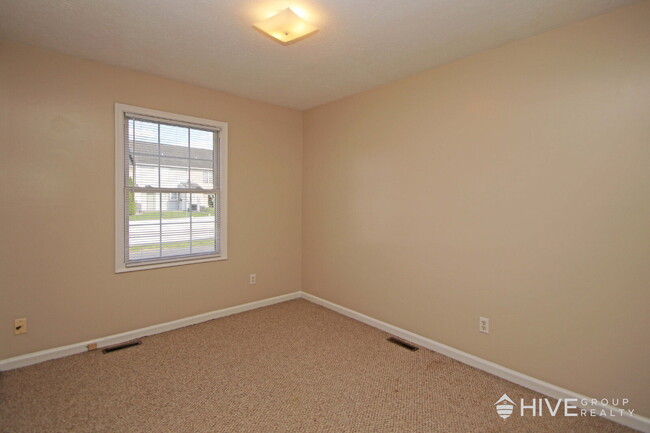 Building Photo - 1041 Oriole Ln