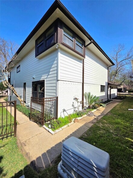 Building Photo - 190 Dawns Edge Dr