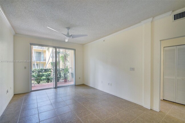 Building Photo - 1805 N Flagler Dr