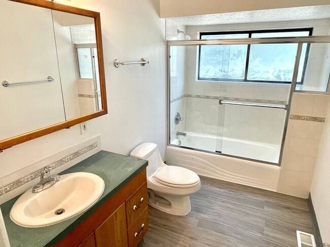 Building Photo - Centennial Remodeled Ranch Home with Large, Fenced Backyard, Attached Garage, Laminate Hardwoods