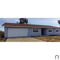 Building Photo - 8848 Oleander Ave