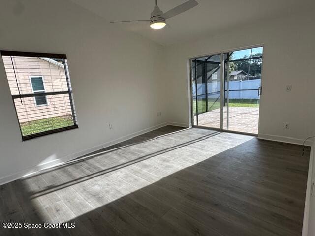 Building Photo - 300 Island Oaks Pl