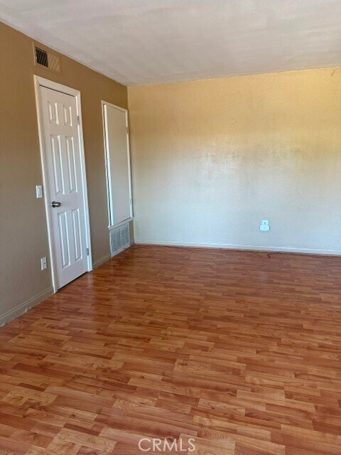 Building Photo - 1518 Border Ave